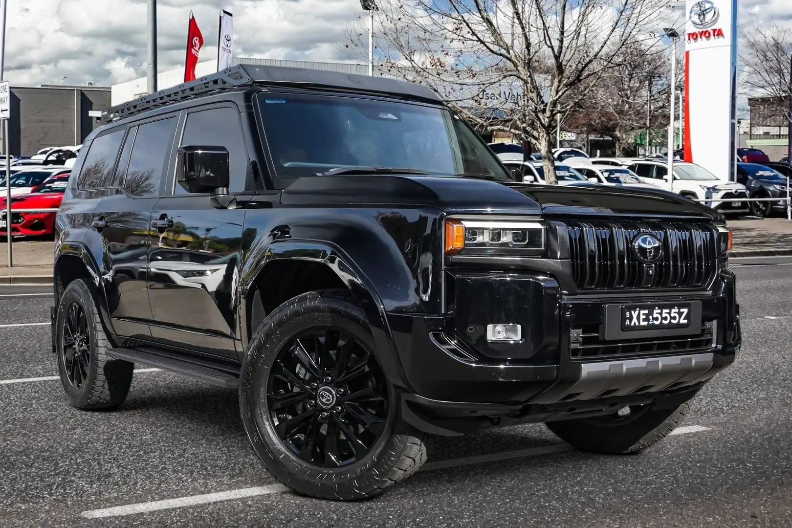 2024 Toyota Landcruiser Prado Gallery Image 1