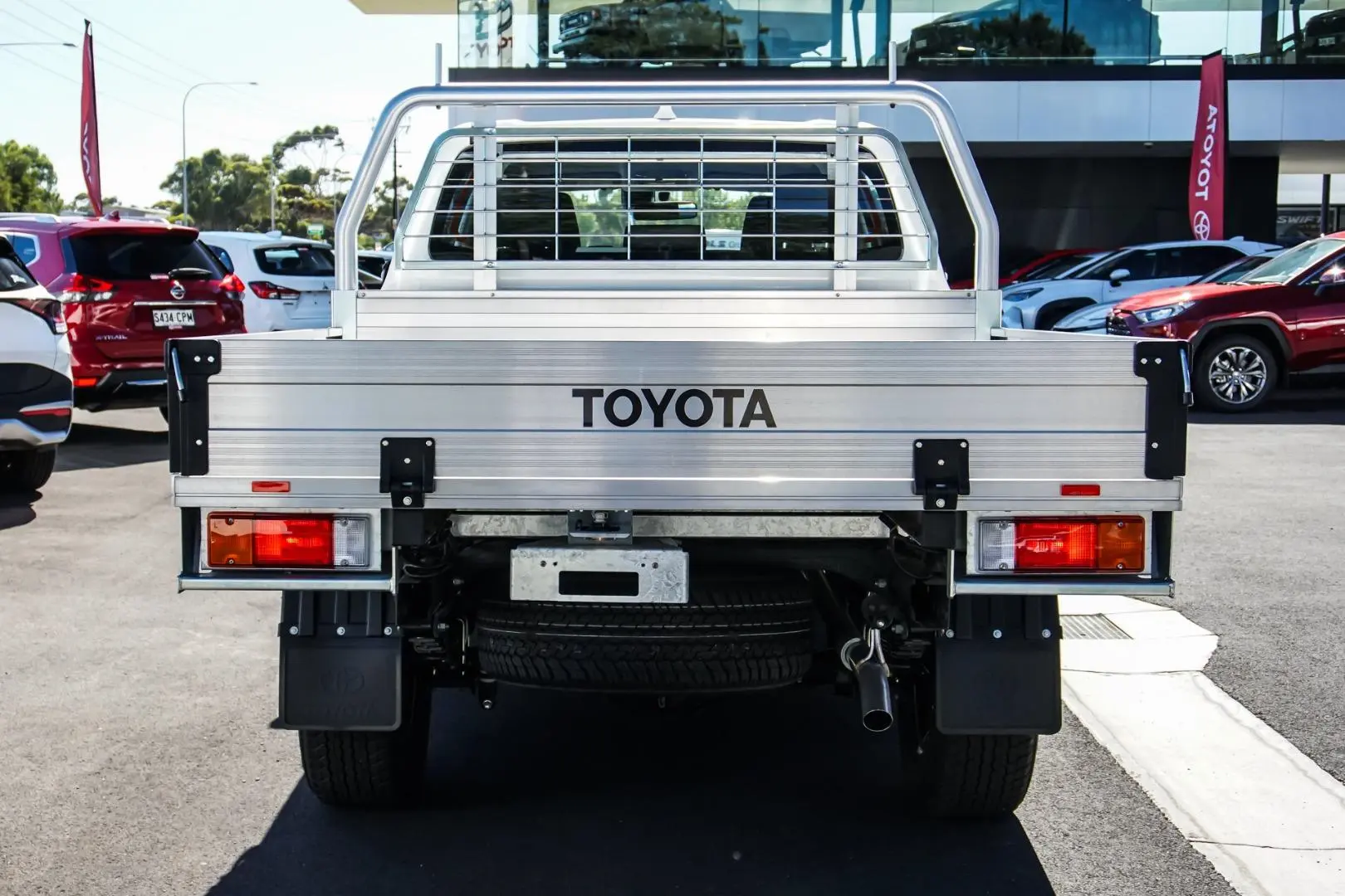 2022 Toyota Hilux Gallery Image 5