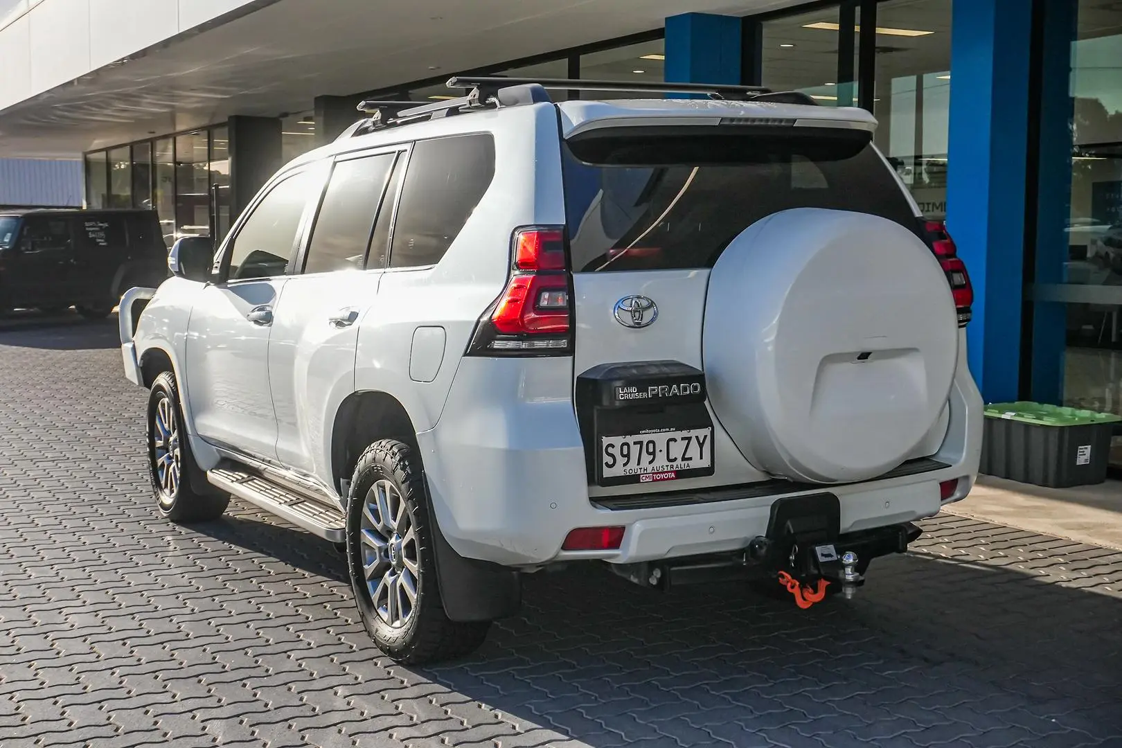 2020 Toyota Landcruiser Prado Gallery Image 3