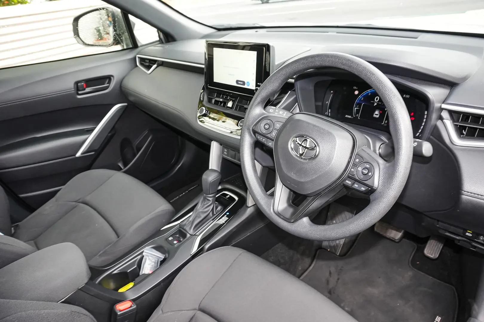 2024 Toyota Corolla Cross Gallery Image 15