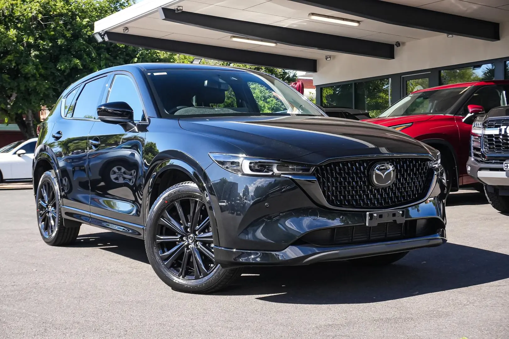 2024 Mazda CX-5 Gallery Image 2