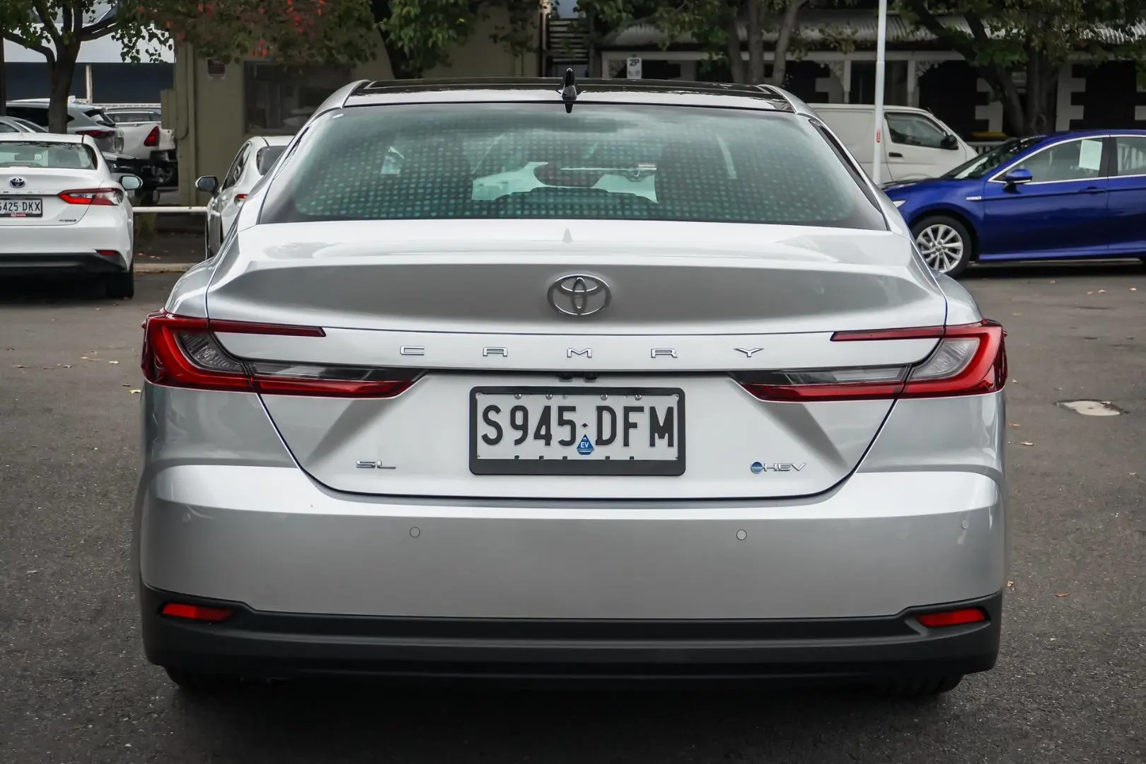 2025 Toyota Camry Gallery Image 5