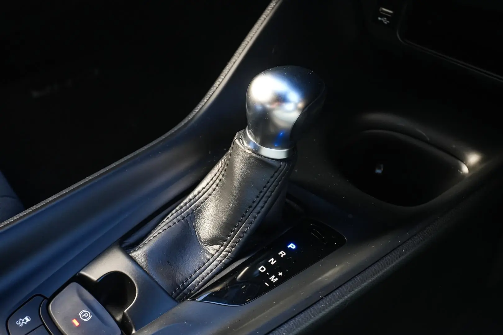 2023 Toyota C-HR Gallery Image 17