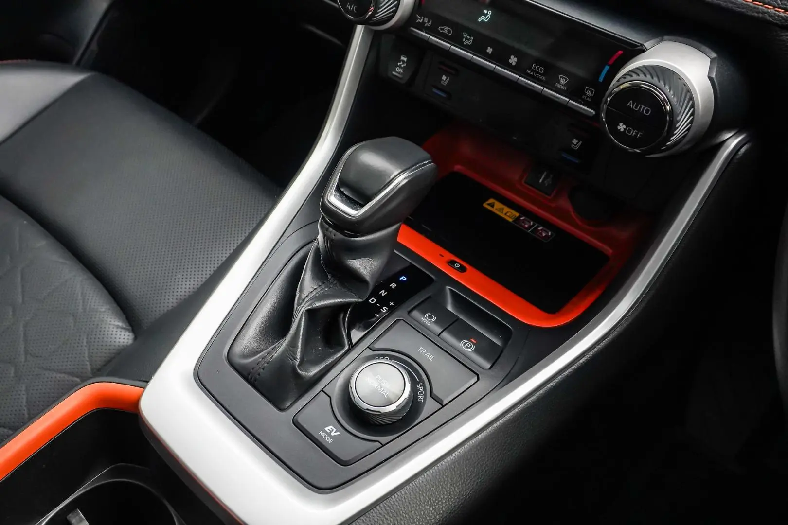 2023 Toyota RAV4 Gallery Image 17
