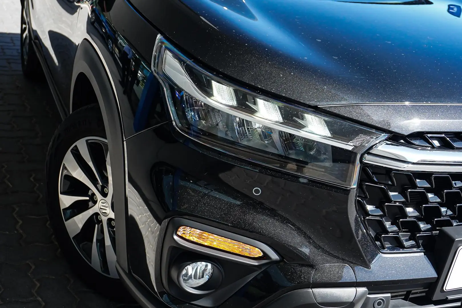 2023 Suzuki S-Cross Gallery Image 13