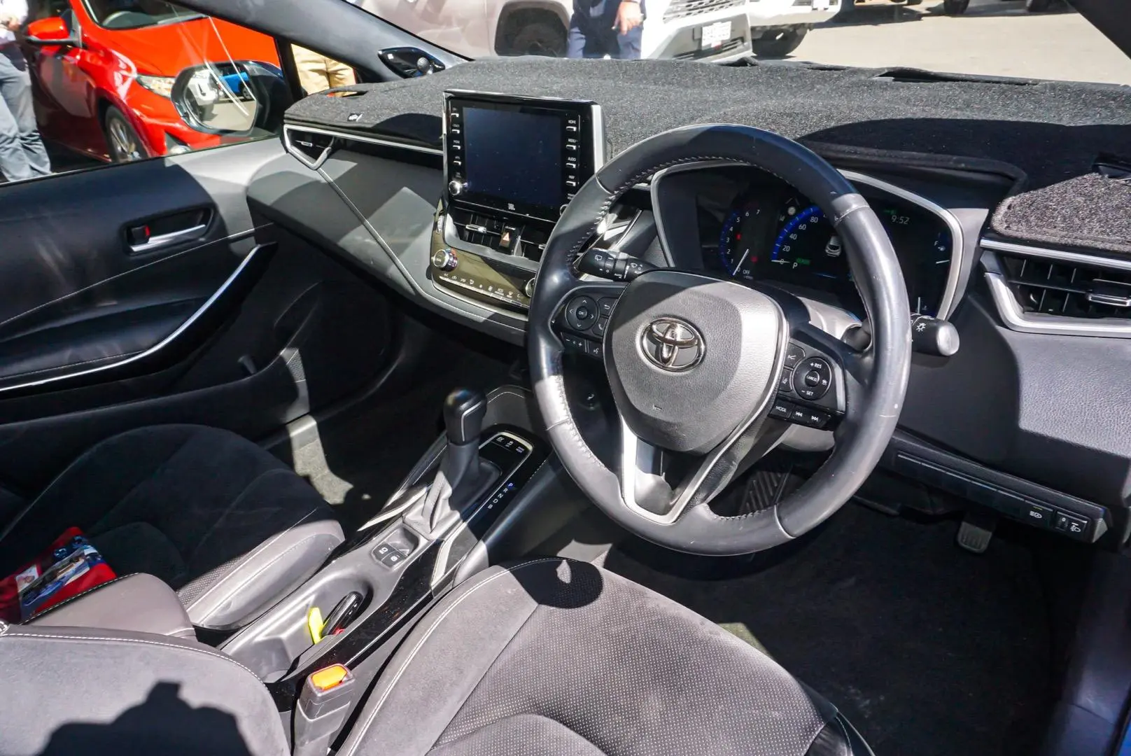 2020 Toyota Corolla Gallery Image 7