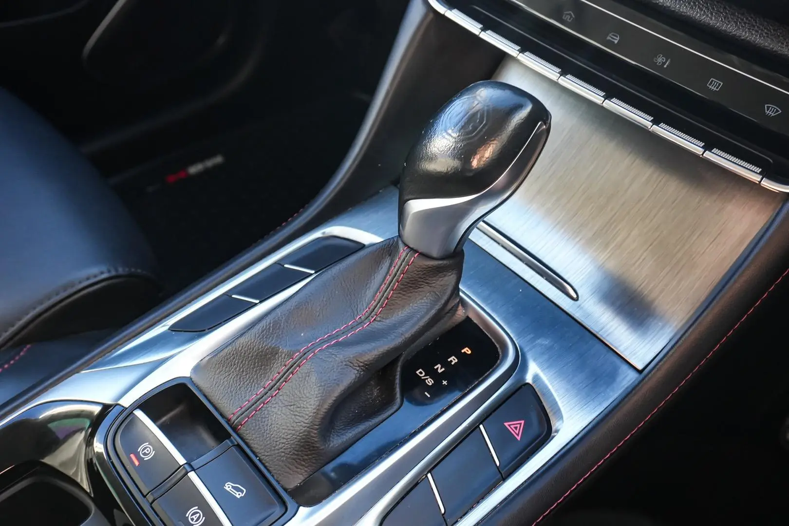 2022 MG HS Gallery Image 19