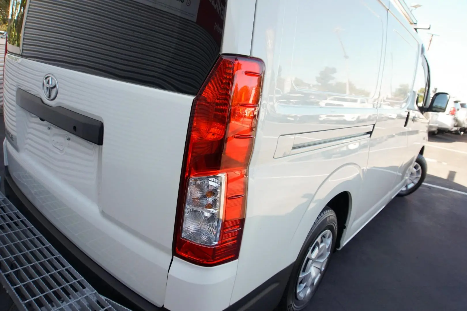 2020 Toyota Hiace Gallery Image 20