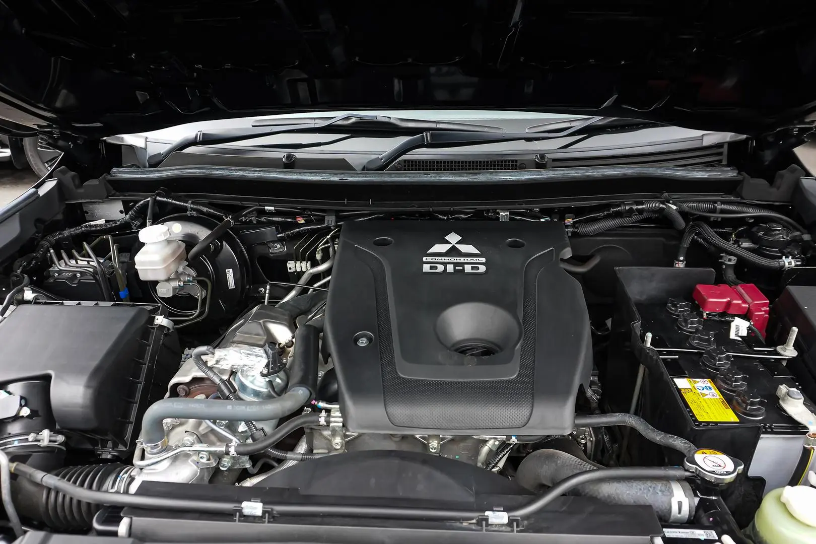 2023 Mitsubishi Triton Gallery Image 25