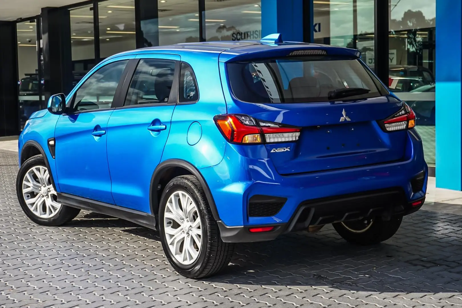 2022 Mitsubishi ASX Gallery Image 2