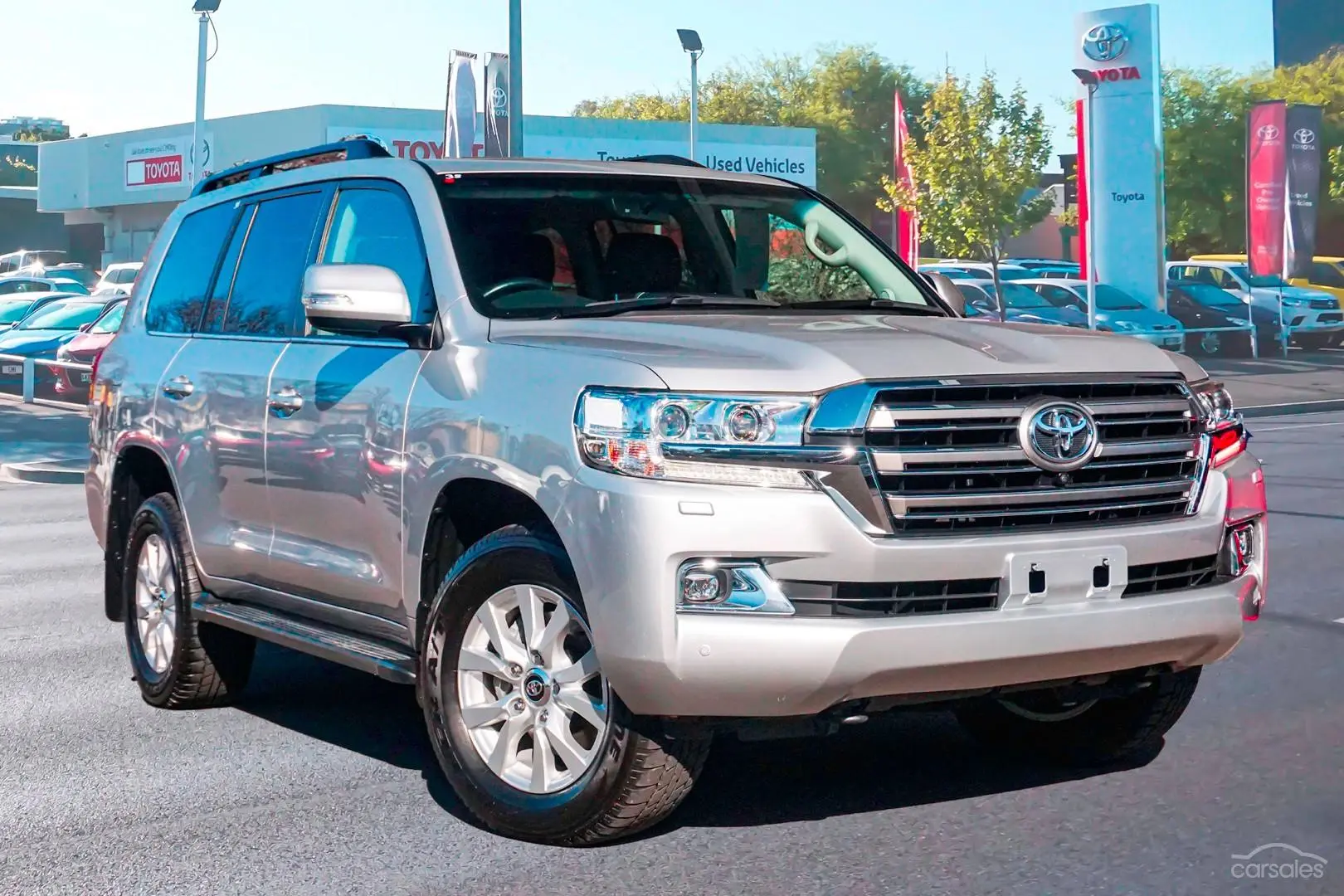 2020 Toyota Landcruiser Image 1