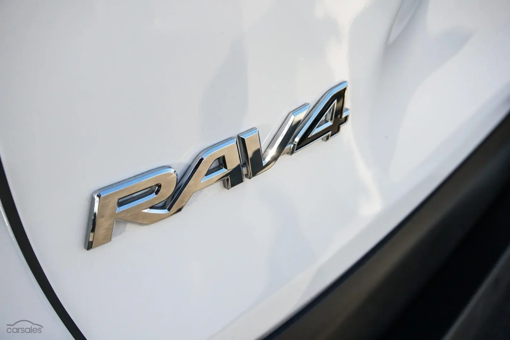 2020 Toyota RAV4 Image 13