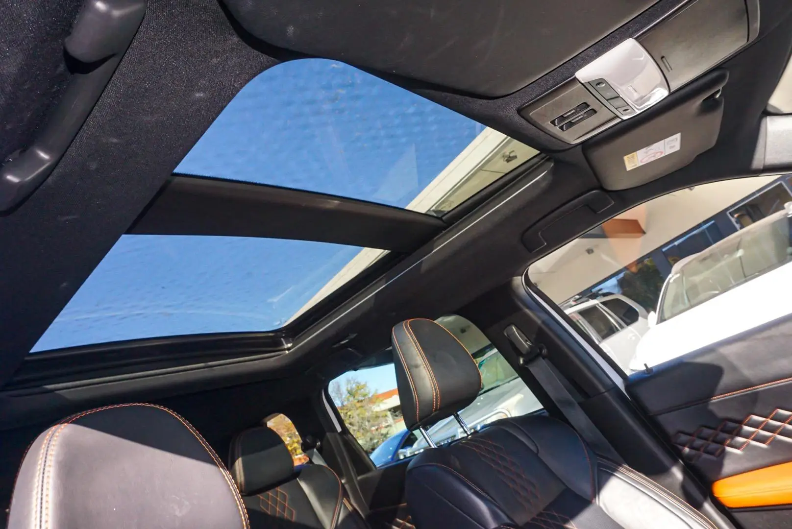 2022 Mitsubishi Outlander Gallery Image 24