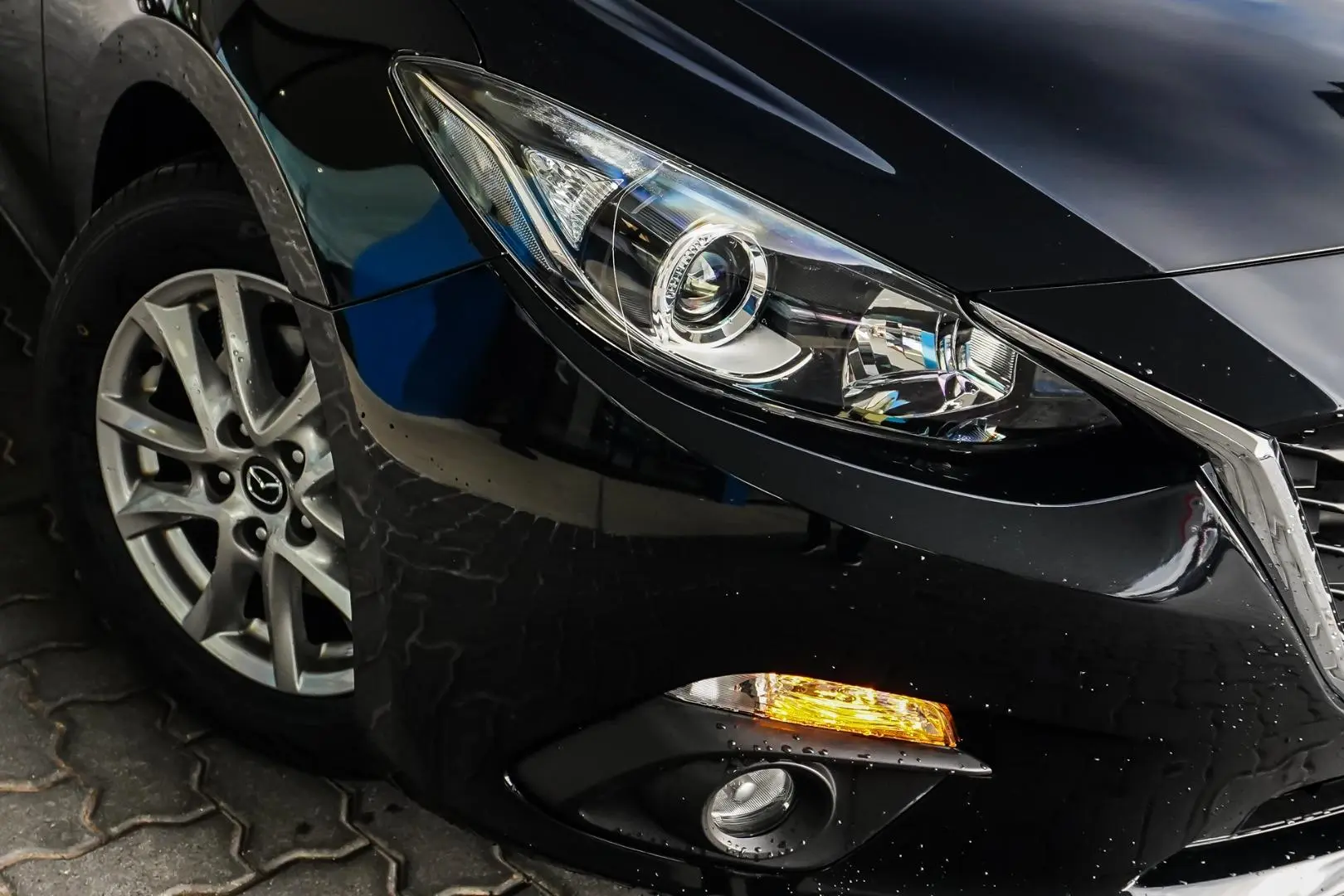 2015 Mazda 3 Gallery Image 11