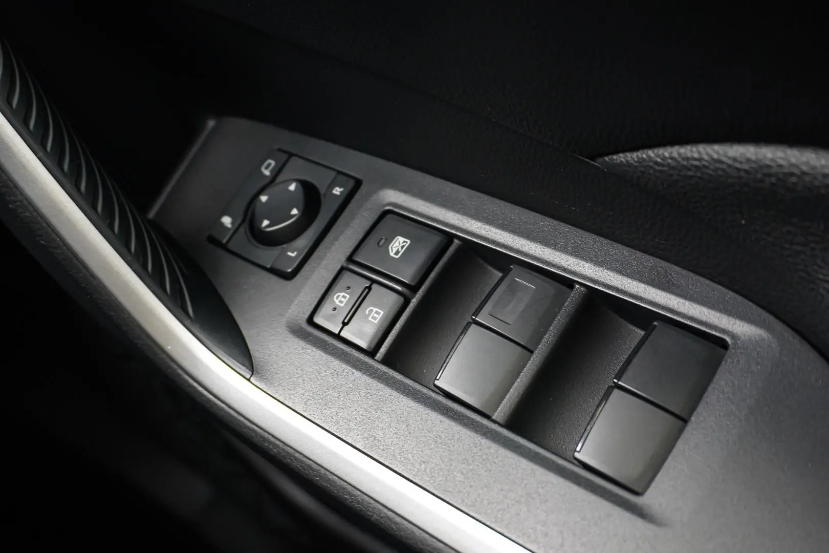 2024 Toyota RAV4 Gallery Image 21