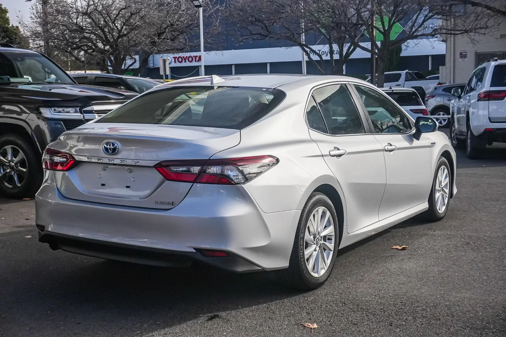 2024 Toyota Camry Gallery Image 2