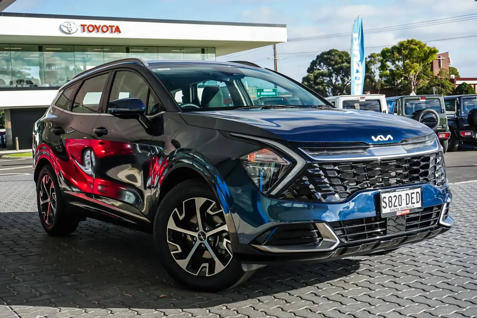 2023 Kia Sportage Gallery Image 1