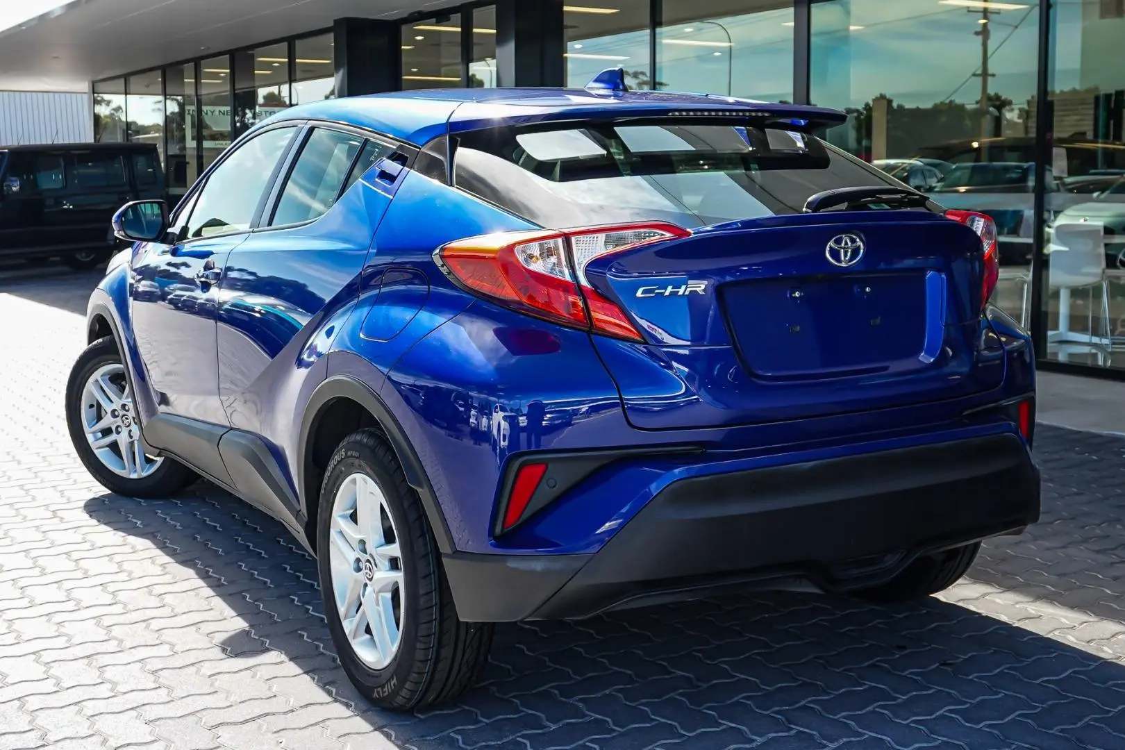 2023 Toyota C-HR Gallery Image 3