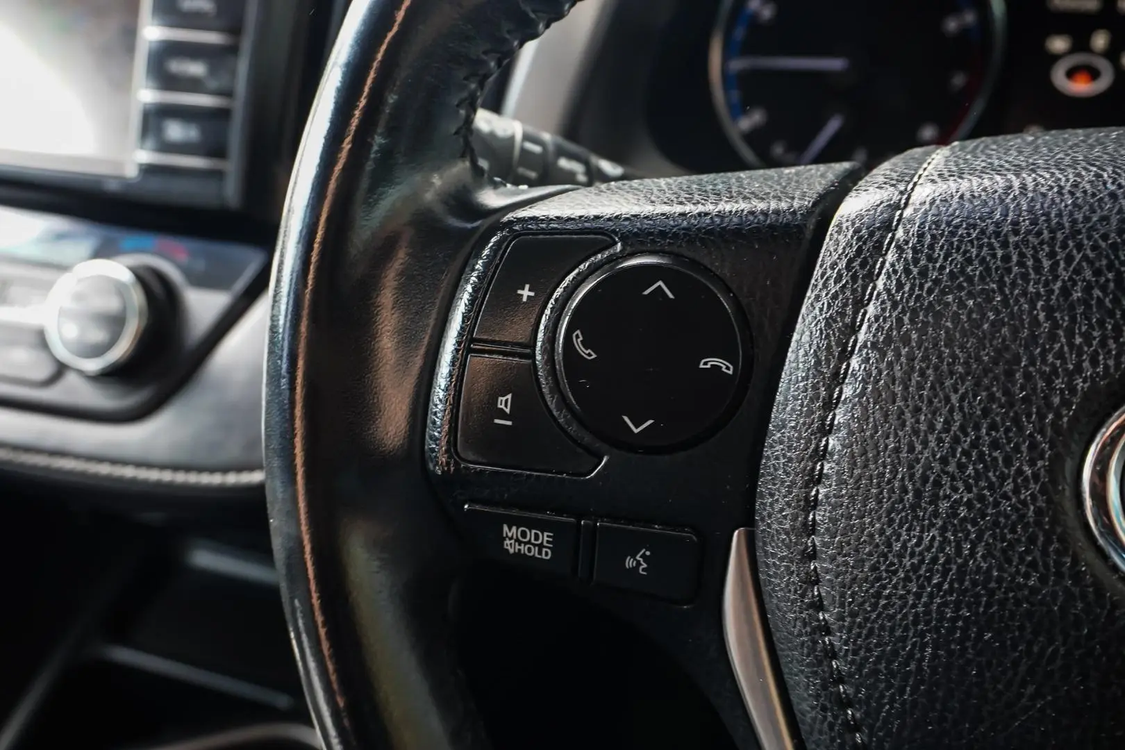 2018 Toyota RAV4 Gallery Image 22