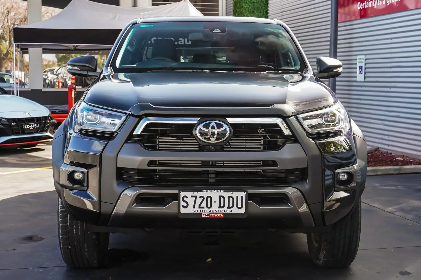 2022 Toyota Hilux Gallery Image 4