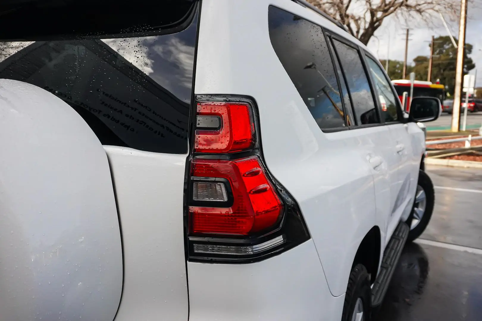 2021 Toyota Landcruiser Prado Gallery Image 13
