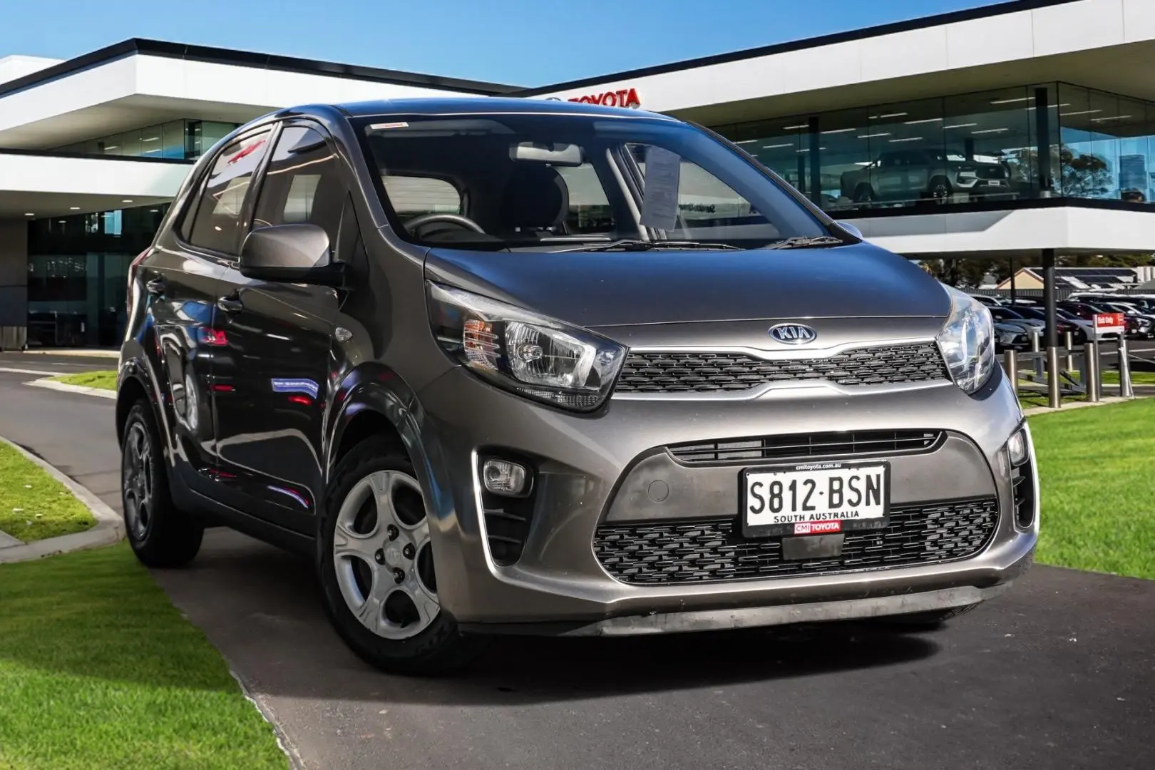 2017 Kia Picanto Gallery Image 1