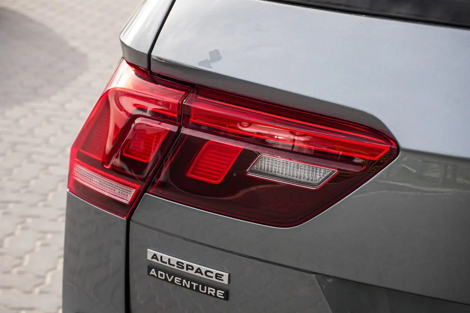 2022 Volkswagen Tiguan Gallery Image 14