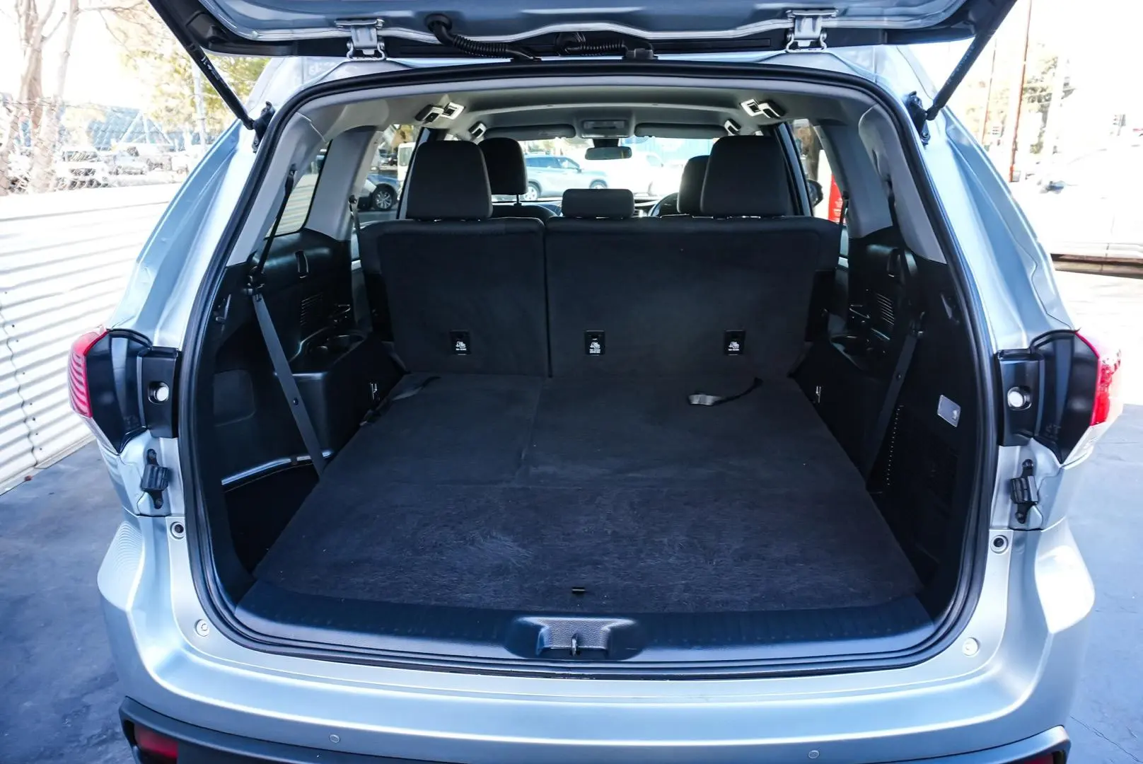 2019 Toyota Kluger Gallery Image 11