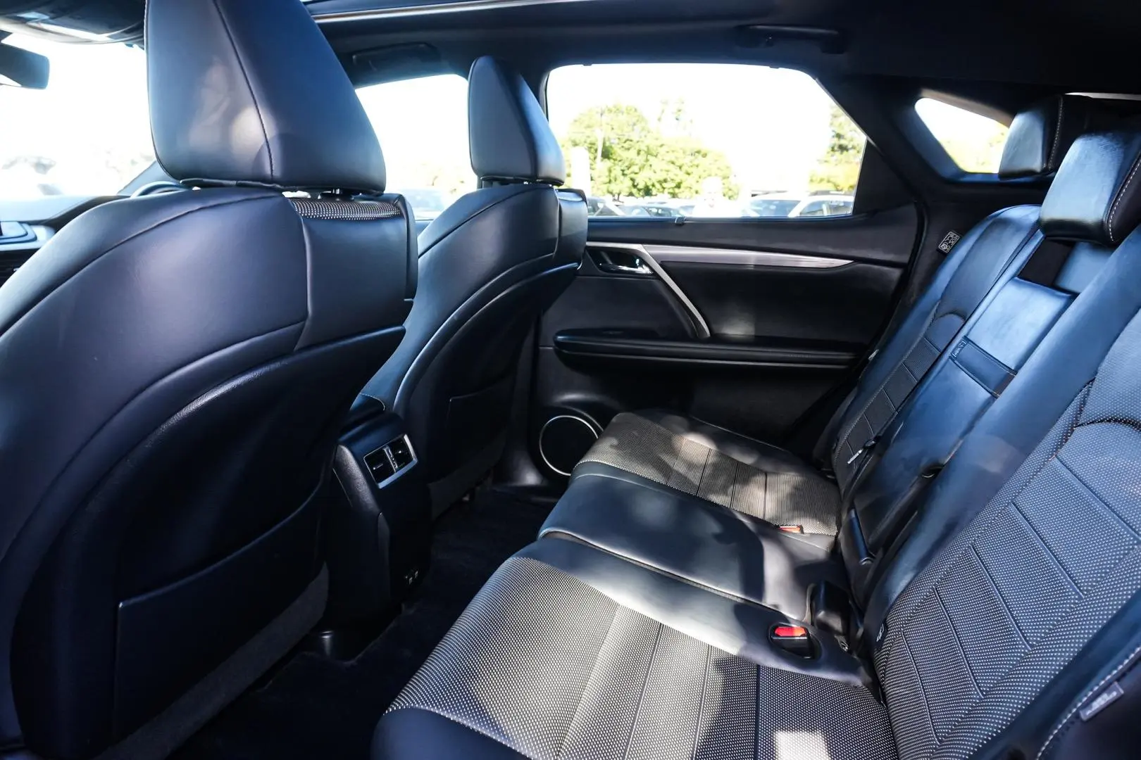 2021 Lexus RX Gallery Image 12