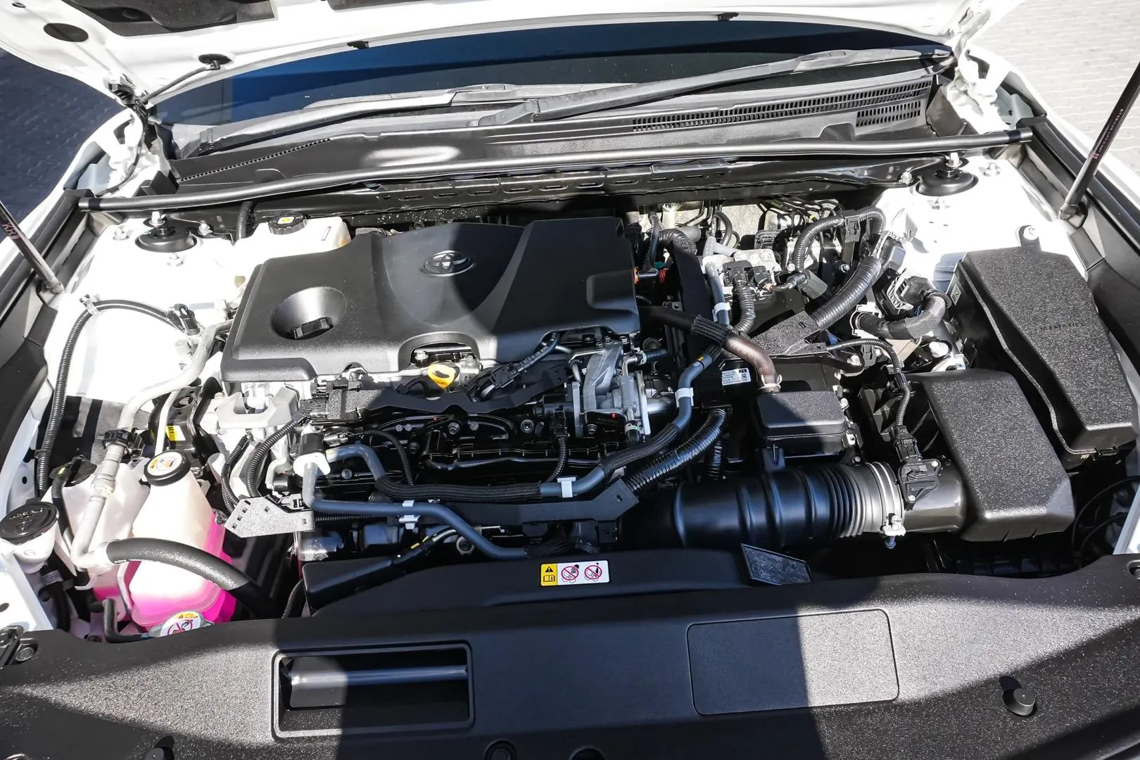 2020 Toyota Camry Gallery Image 22