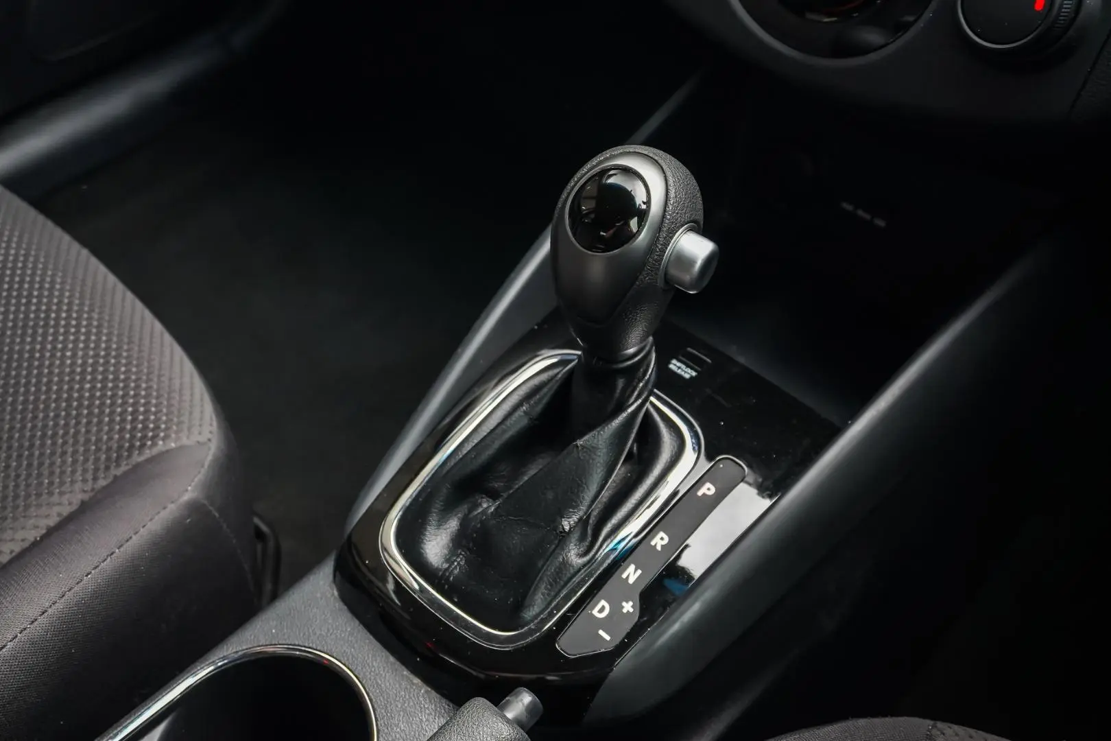 2012 Kia Cerato Gallery Image 18