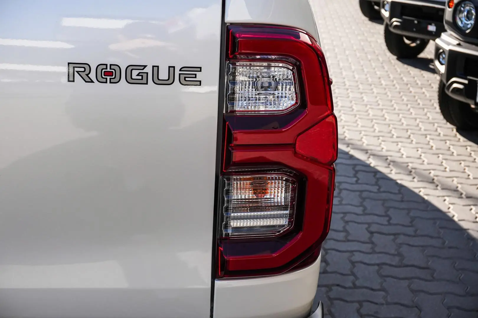 2022 Toyota Hilux Gallery Image 14