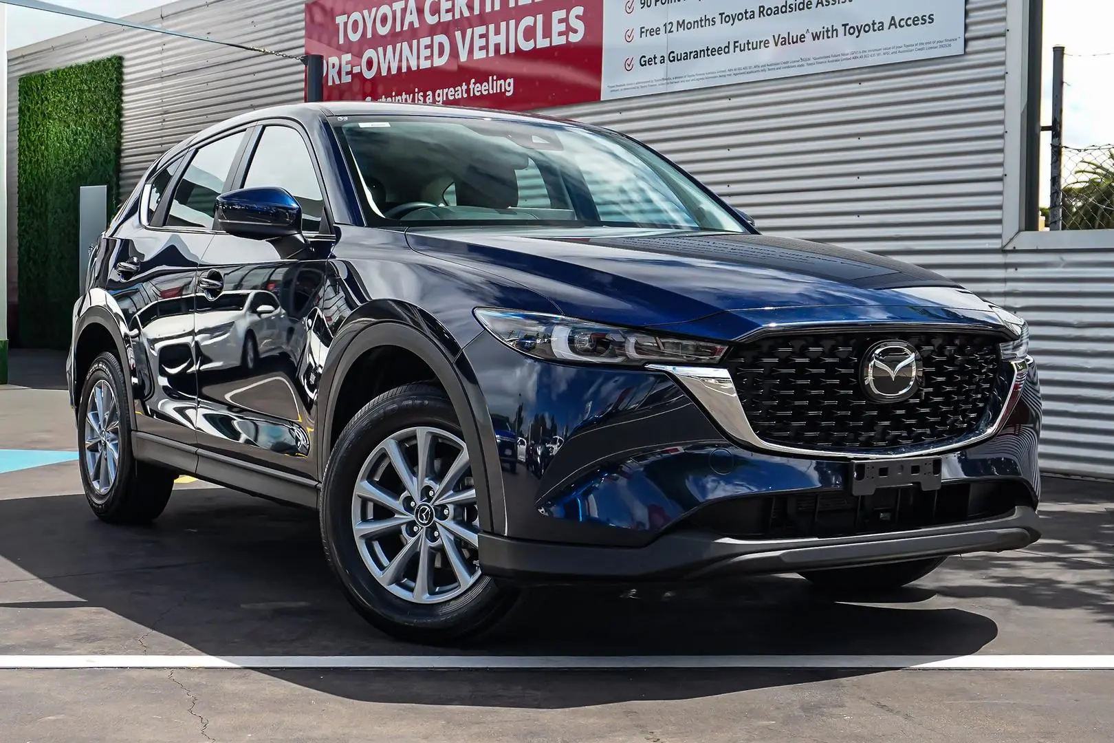 2024 Mazda CX-5 Gallery Image 2