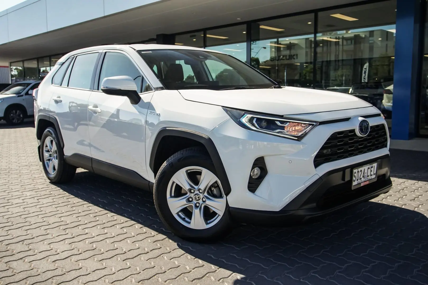 2020 Toyota Rav4 Gallery Image 1