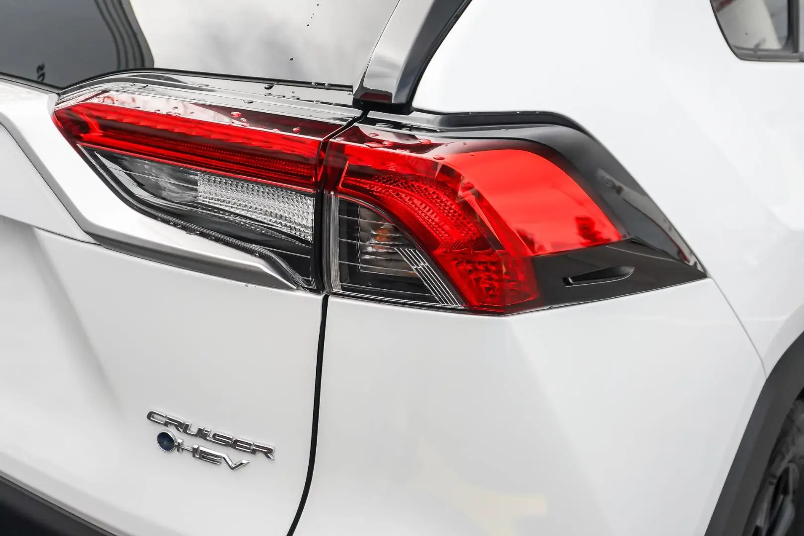 2025 Toyota RAV4 Gallery Image 14