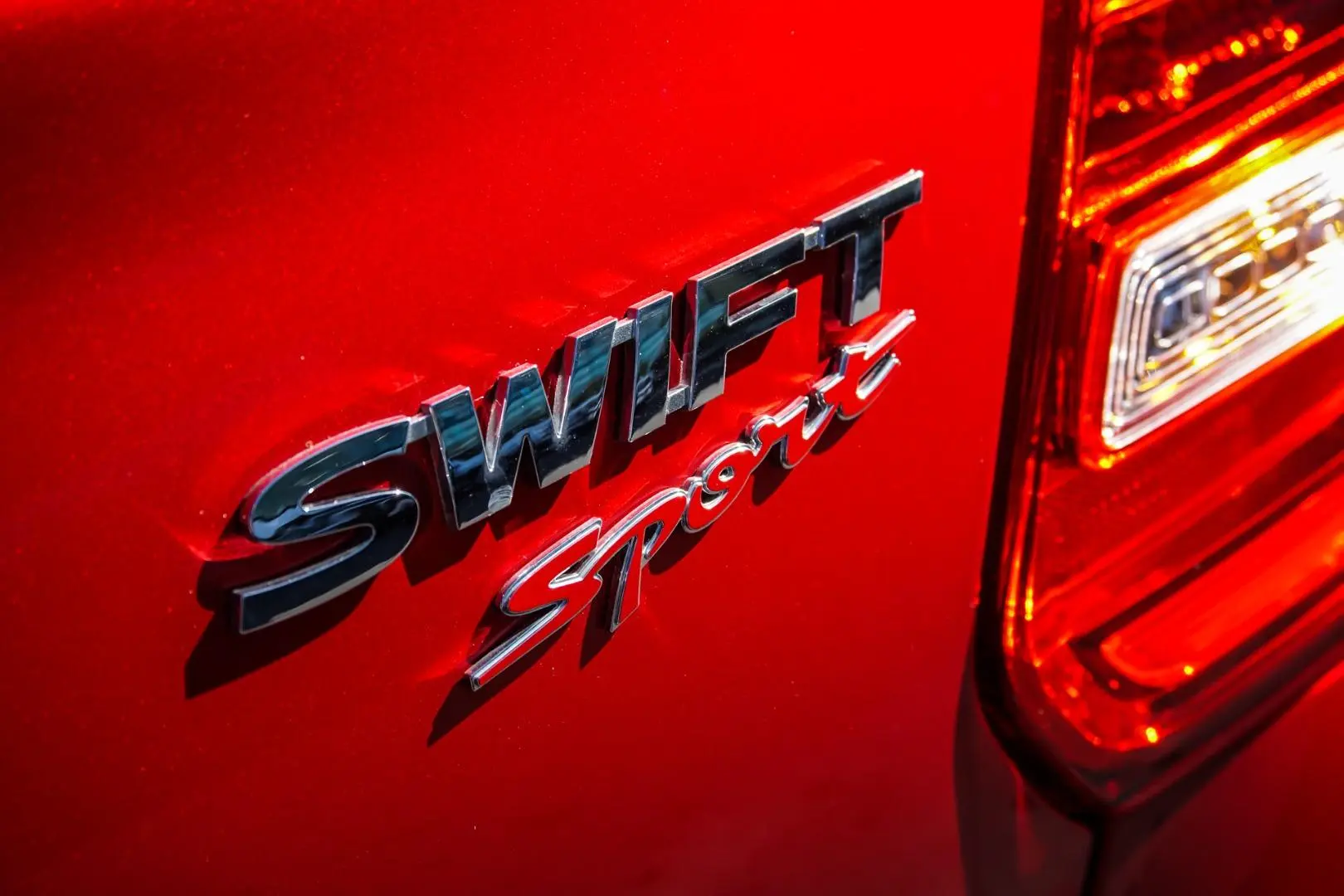 2023 Suzuki Swift Image 14