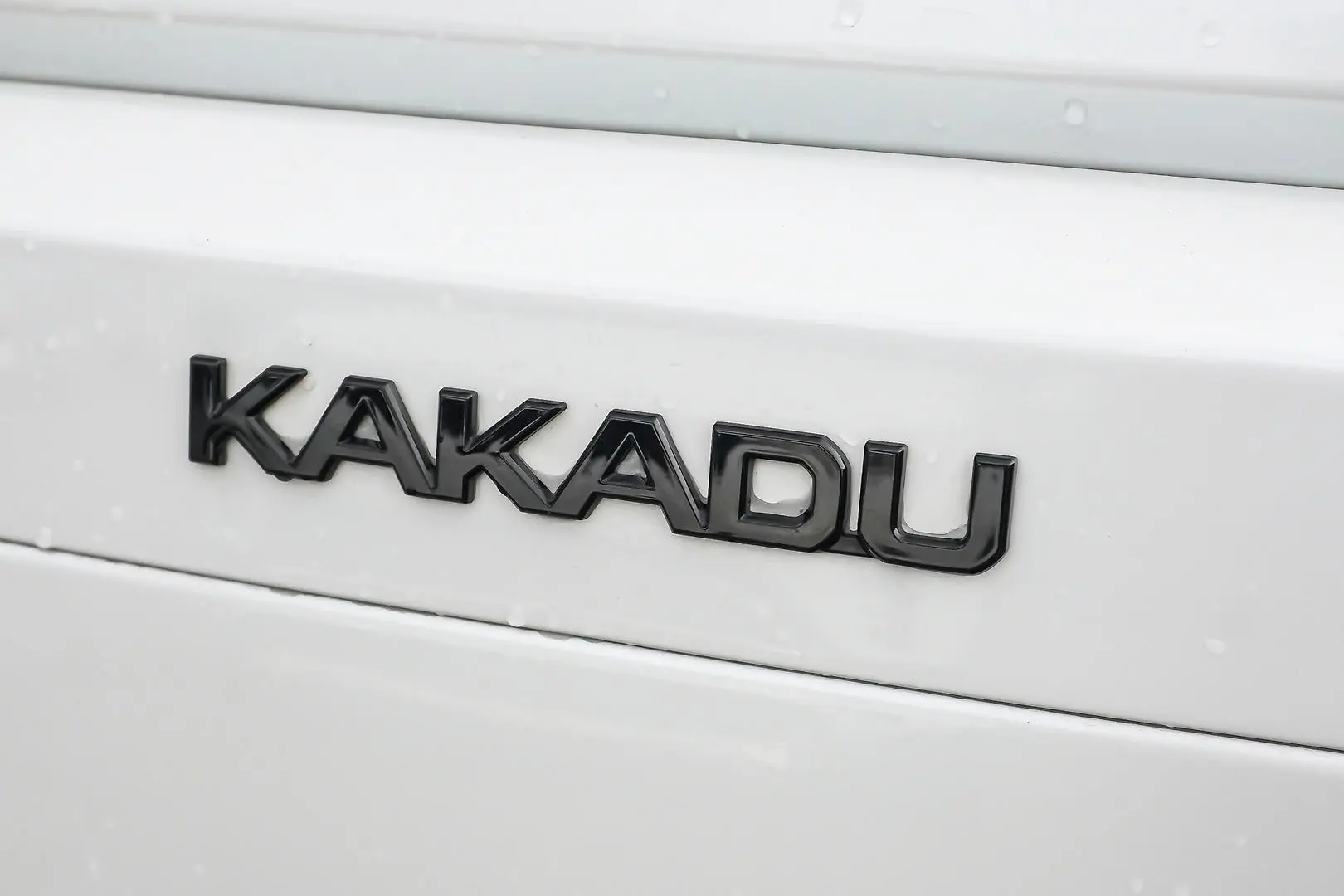 2024 Toyota Landcruiser Prado Gallery Image 14