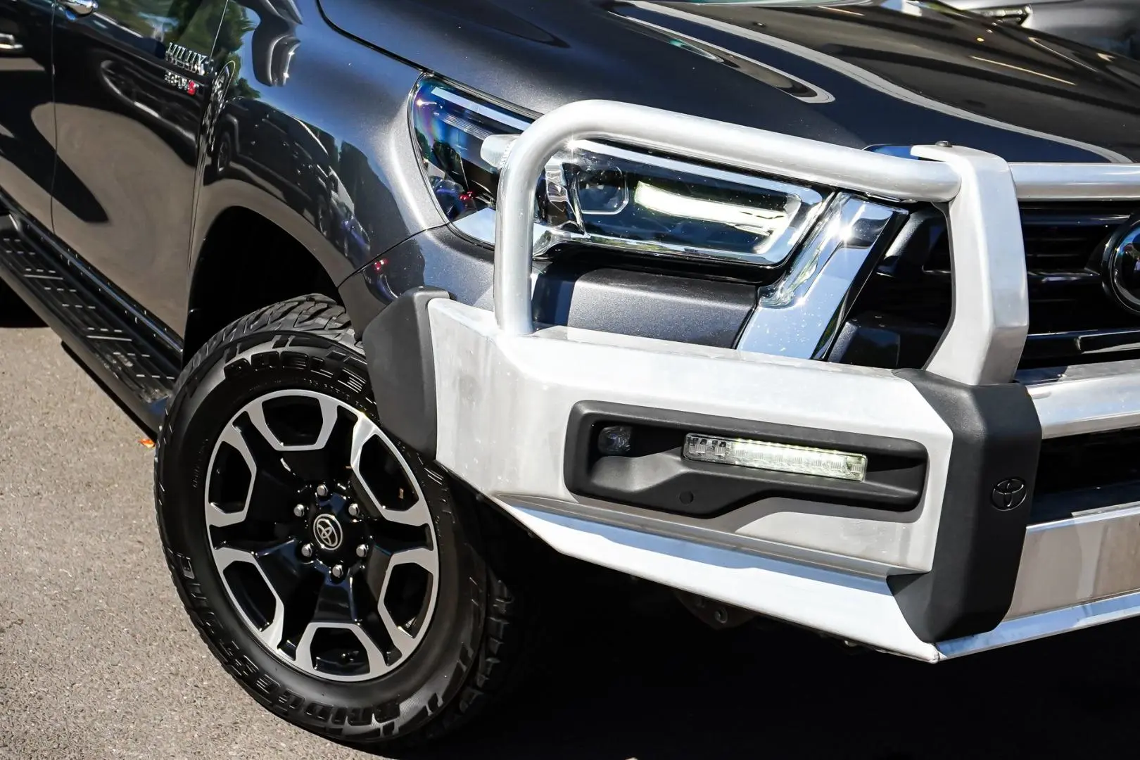 2022 Toyota Hilux Gallery Image 12