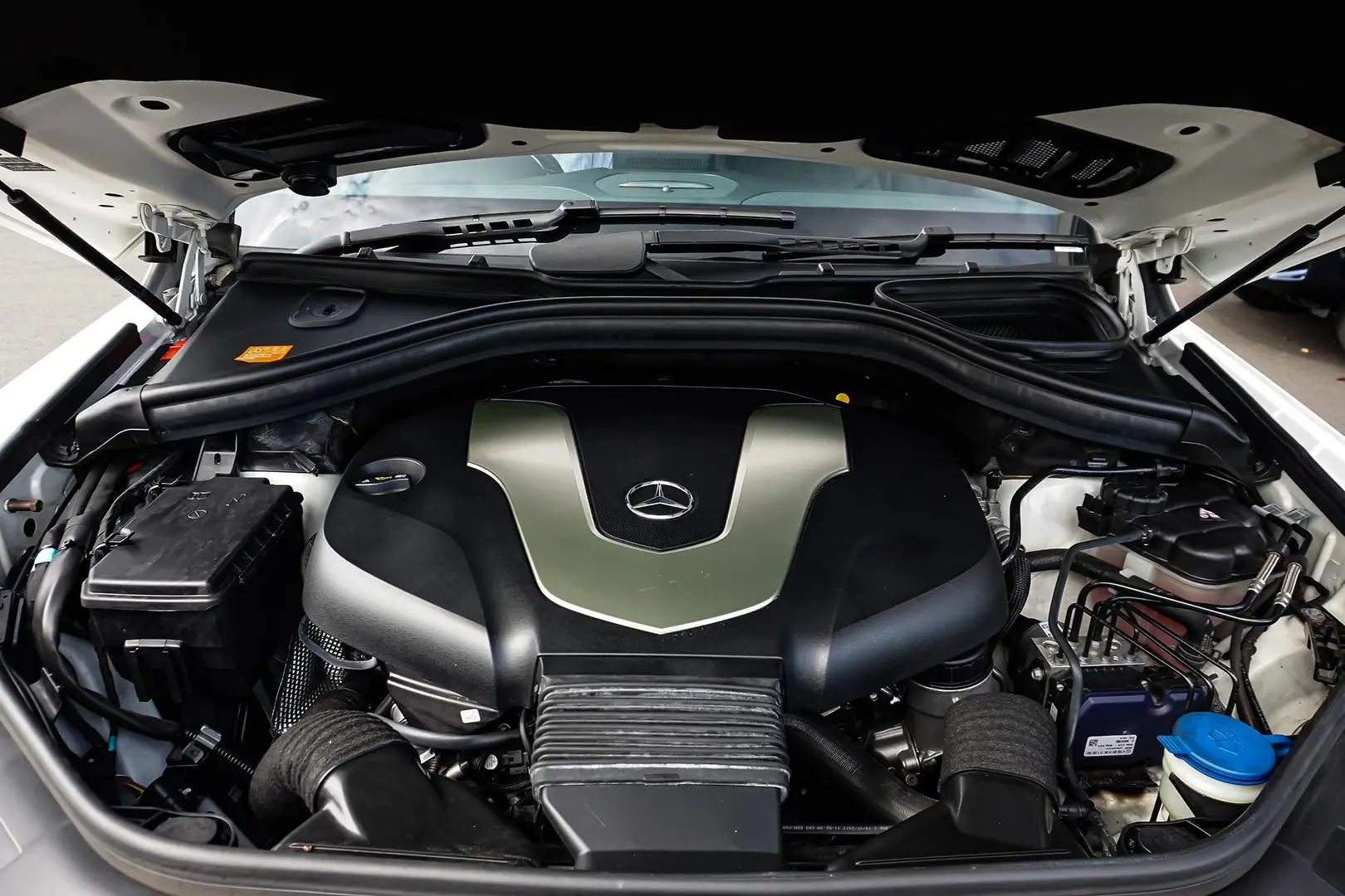 2017 Mercedes-Benz GLE-Class Gallery Image 28