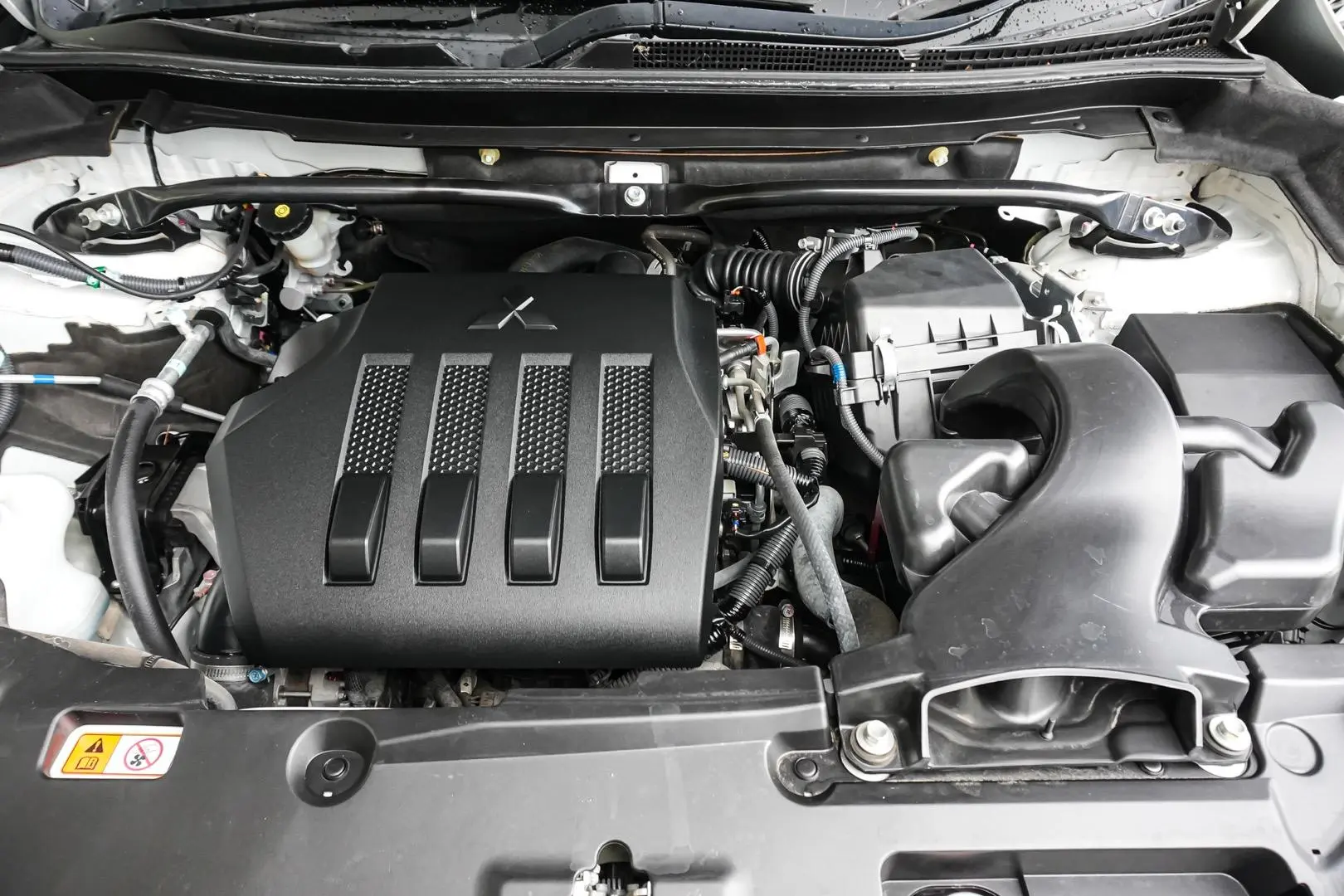 2019 Mitsubishi Eclipse Cross Gallery Image 22