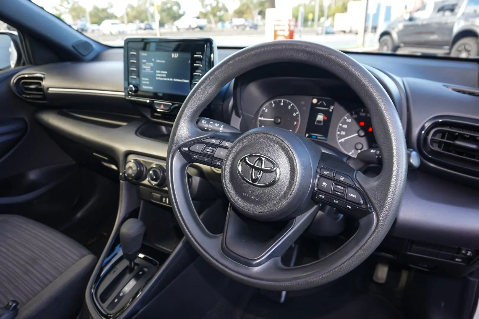 2022 Toyota Yaris Gallery Image 6