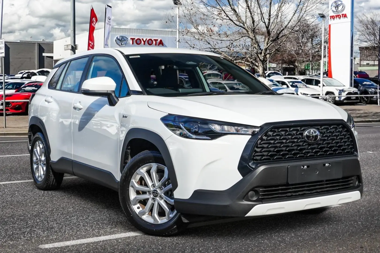 2024 Toyota Corolla Cross Gallery Image 1