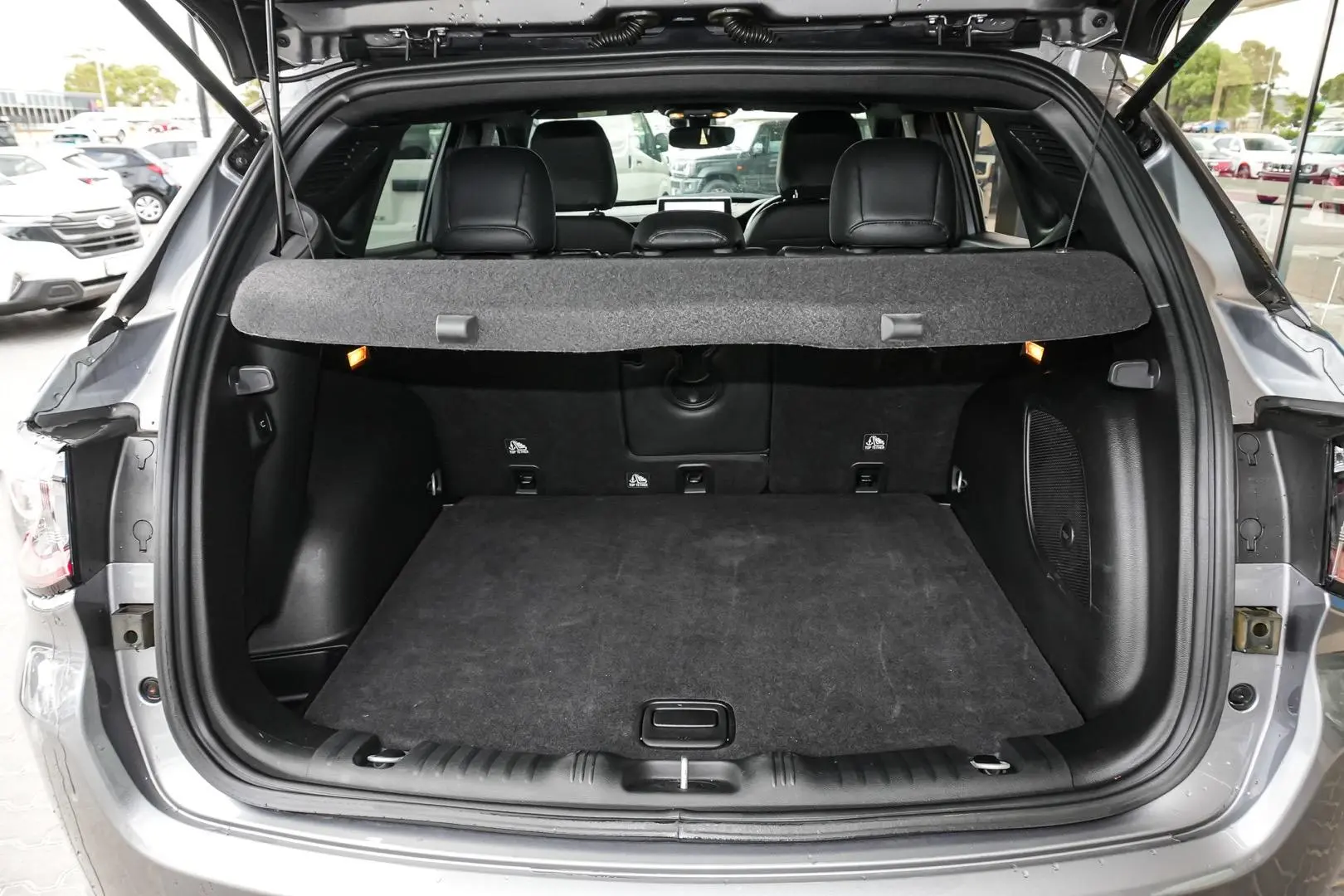 2022 Jeep Compass Gallery Image 11