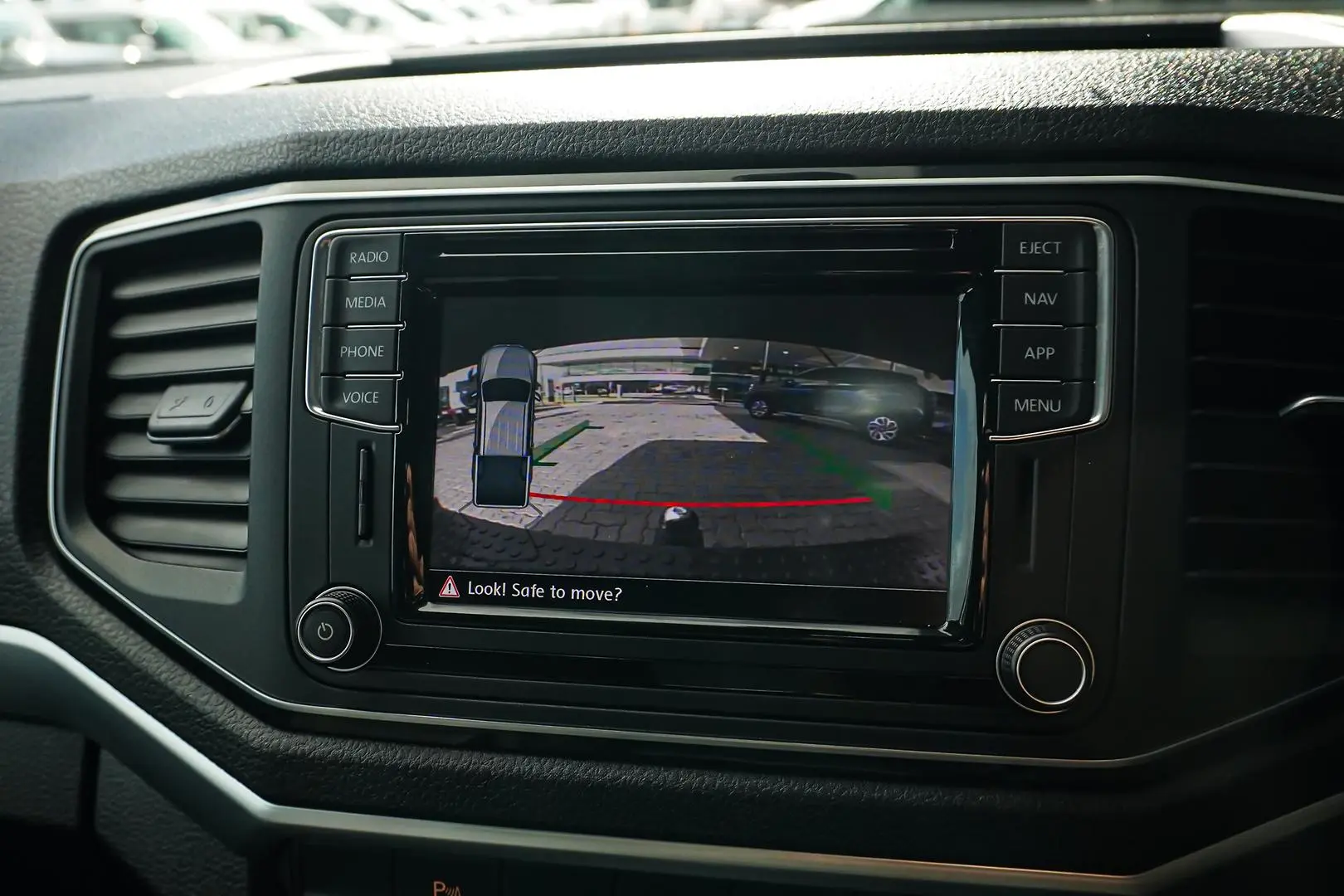 2020 Volkswagen Amarok Gallery Image 26