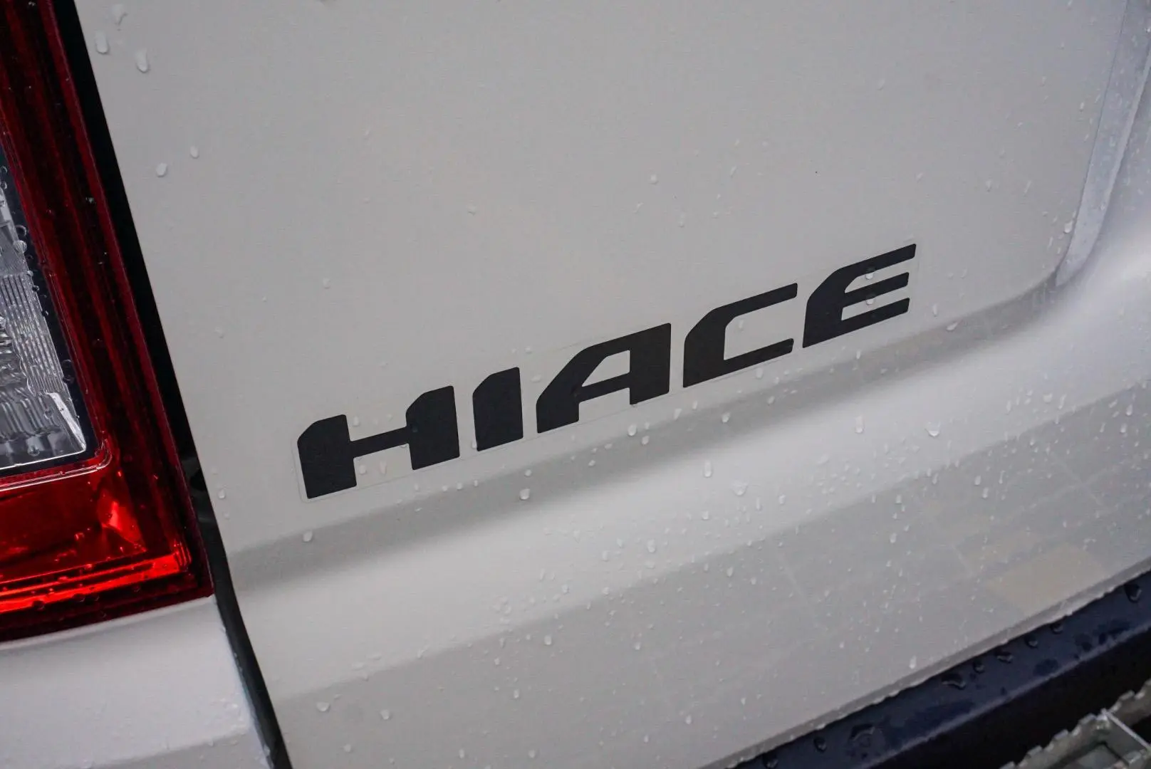 2020 Toyota Hiace Gallery Image 18