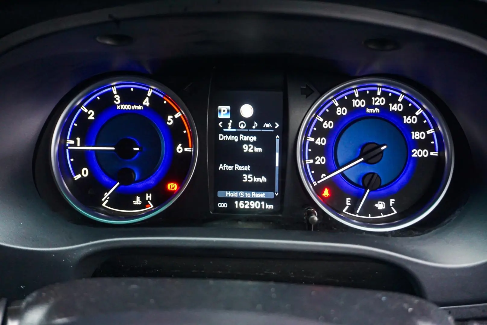 2019 Toyota Hilux Gallery Image 13