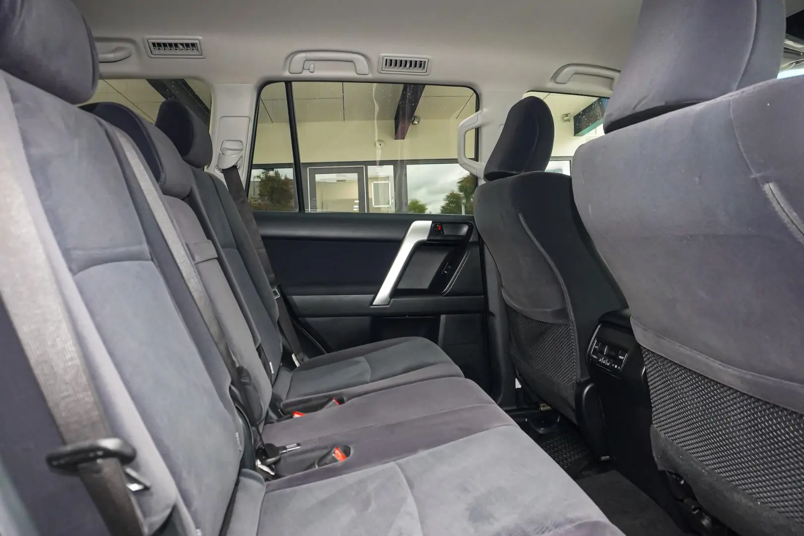 2021 Toyota Landcruiser Prado Gallery Image 7