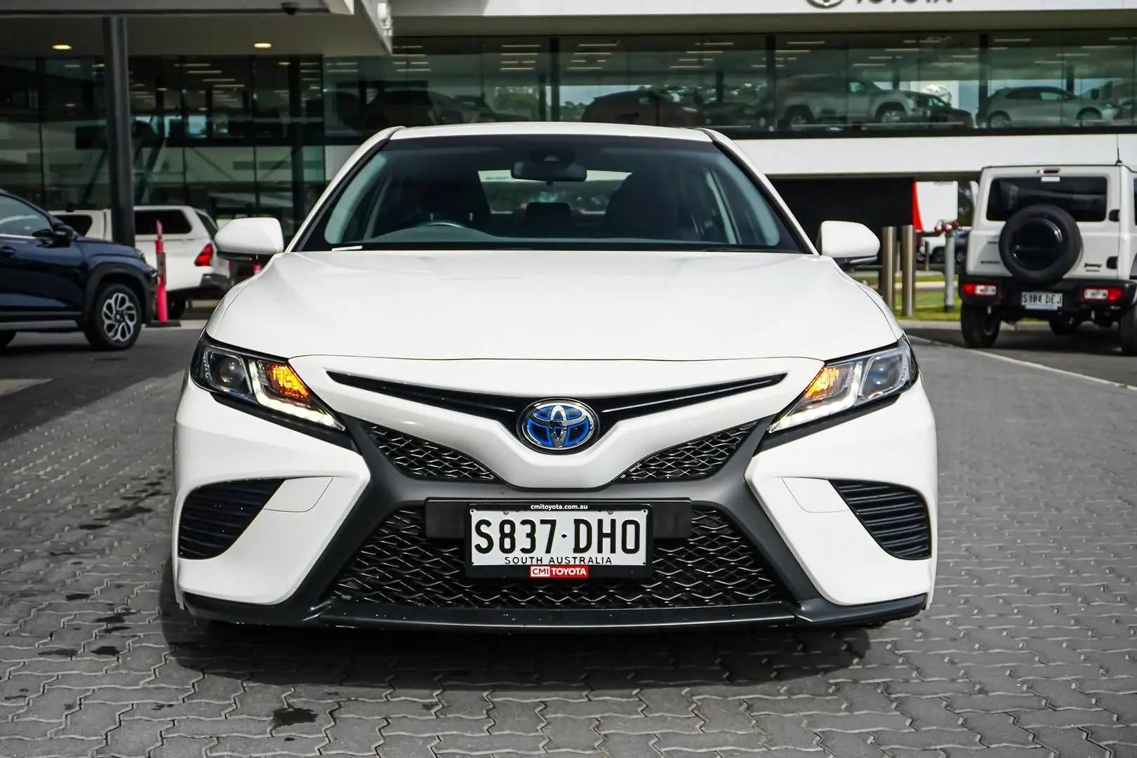 2020 Toyota Camry Gallery Image 5