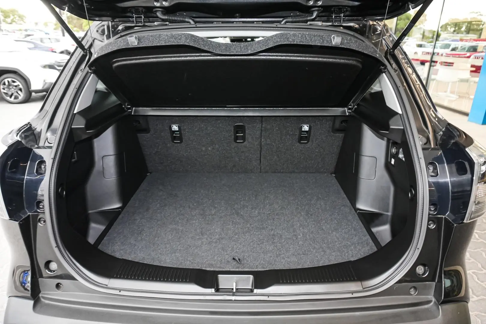 2023 Suzuki S-Cross Gallery Image 11