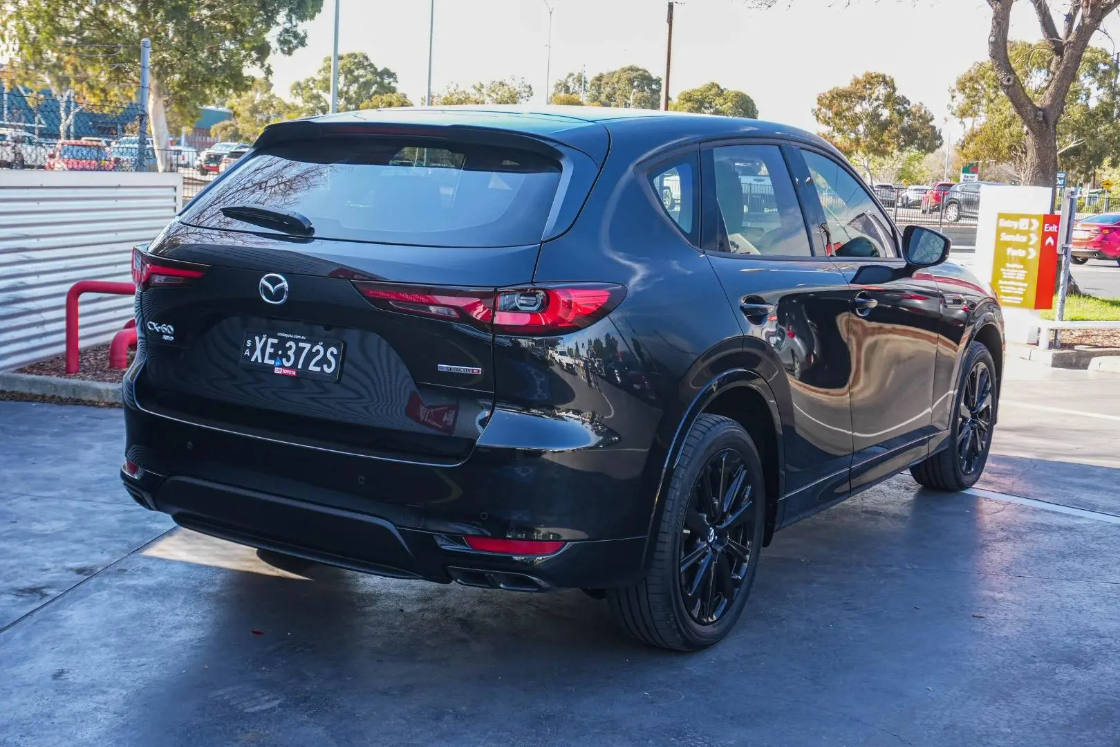 2025 Mazda CX-60 Gallery Image 3